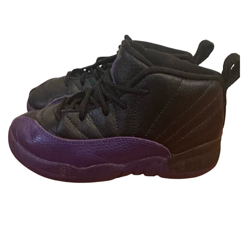 Jordan 12 Retro Sneakers sz 10 Jordan 12 Retro Purple